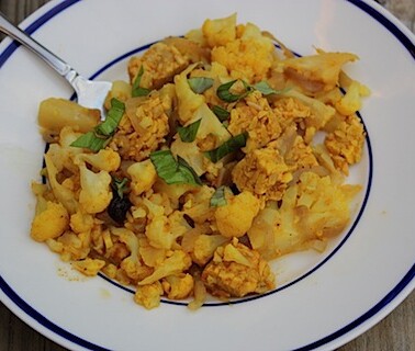 curried tempeh and cauliflower