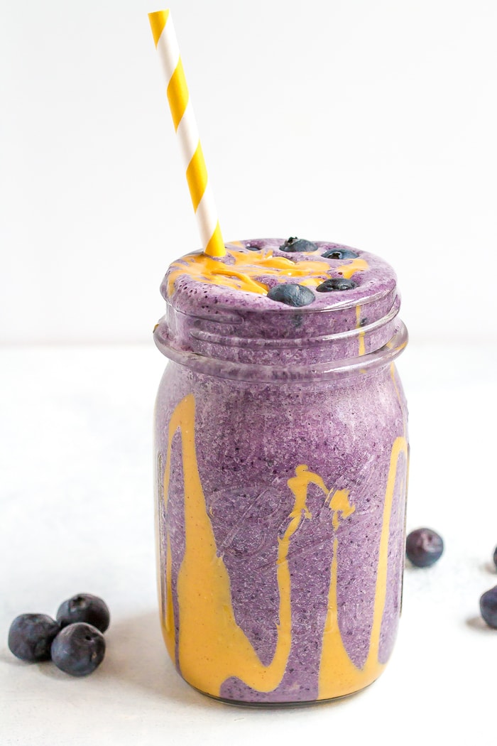 PEANUT BUTTER AND JELLY SMOOTHIE