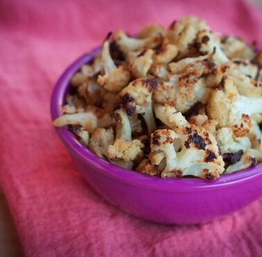 A bowl of cauliflower popcorn.