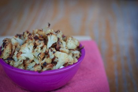 A bowl of cauliflower popcorn.