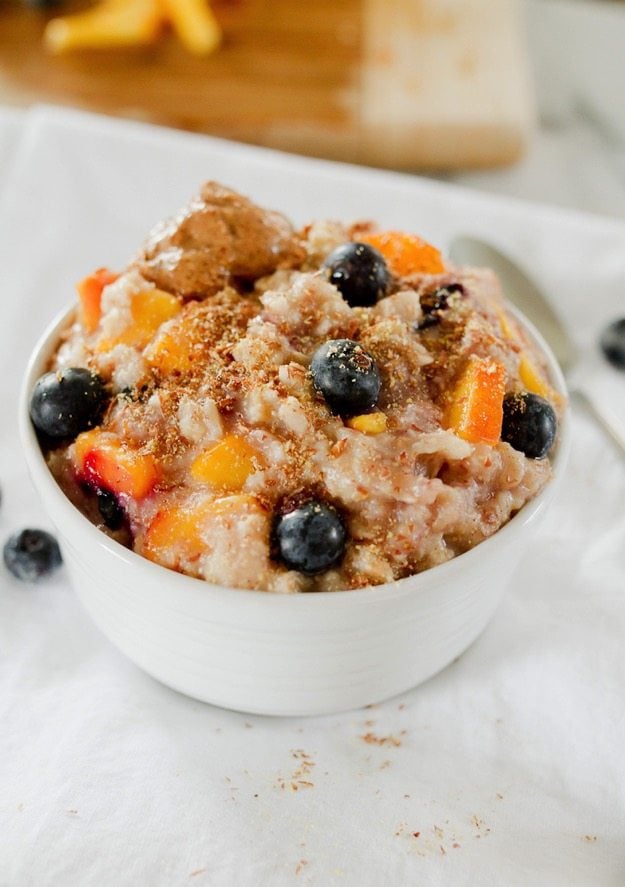 Blueberry Peach Oatmeal | 17 Cook These Healthy Oatmeal Recipes! And Be A Better Version of You!