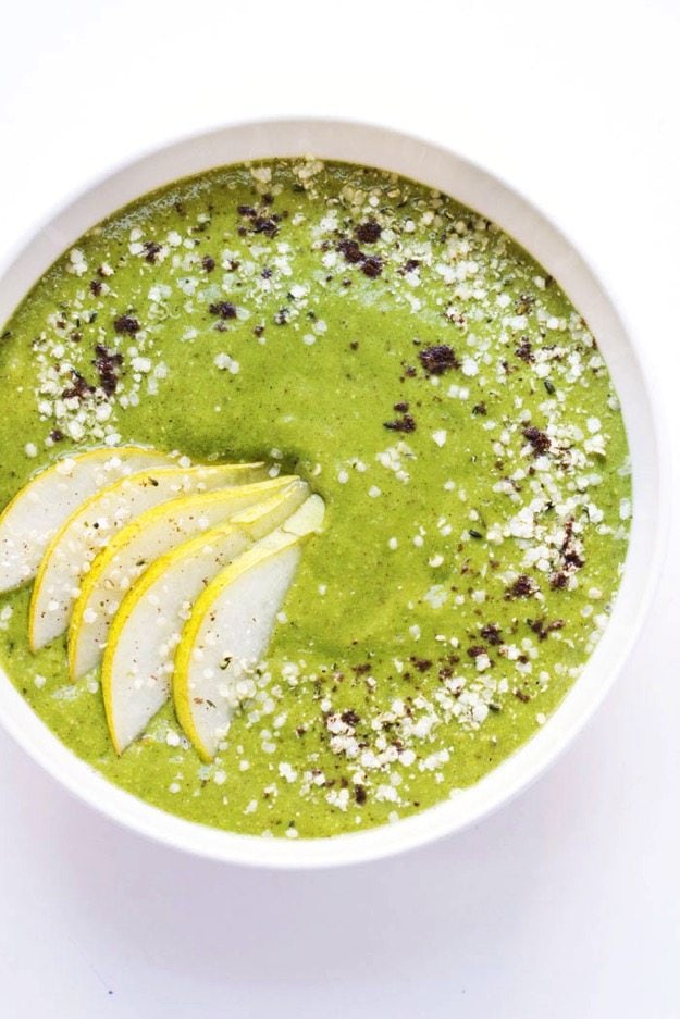 Caramel cashew green smoothie bowl 4