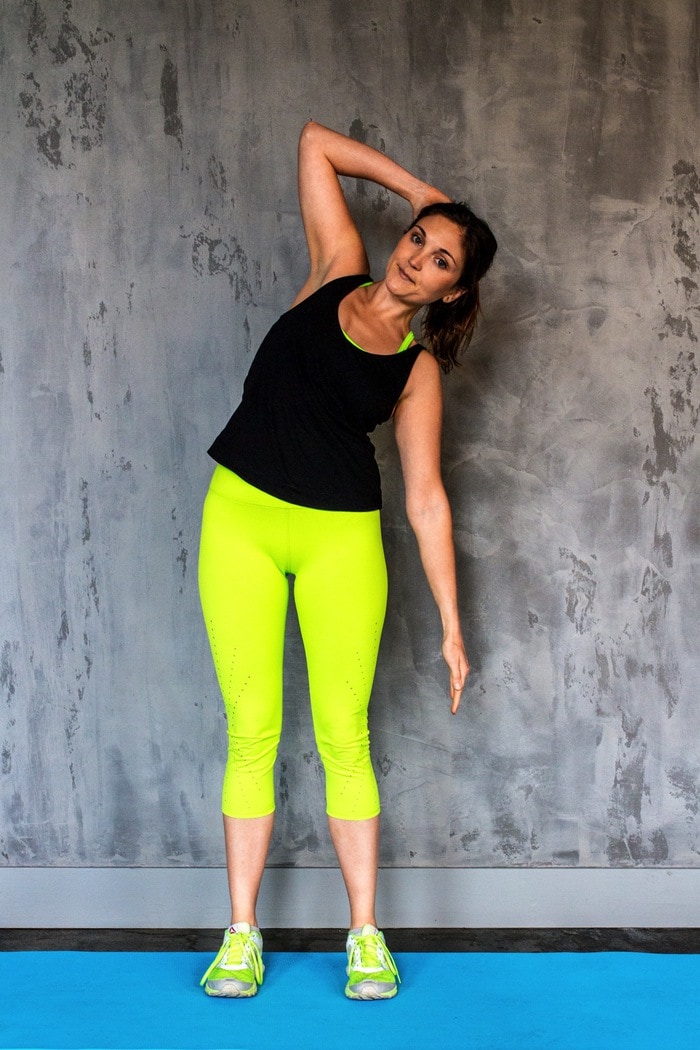 Standing Oblique Side Bends | eatingbirdfood.com