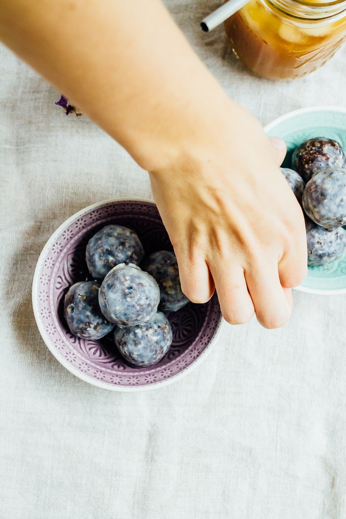 No Bake Blueberry Muffin Donut Holes with a coconut maple glaze. They’re vegan, gluten-free and absolutely delicious. 