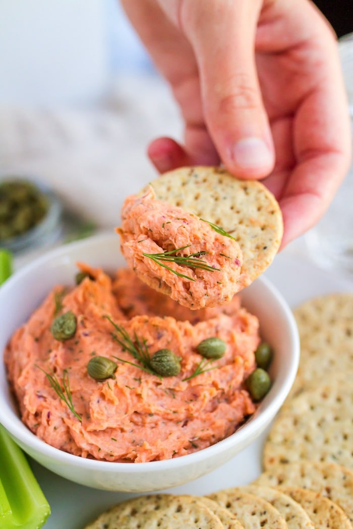 This 4-ingredient smoked salmon dip is so easy to make, loaded with flavor and provides a ton of protein. Serve with crackers and veggies as an appetizer or pack it up for a work lunch!