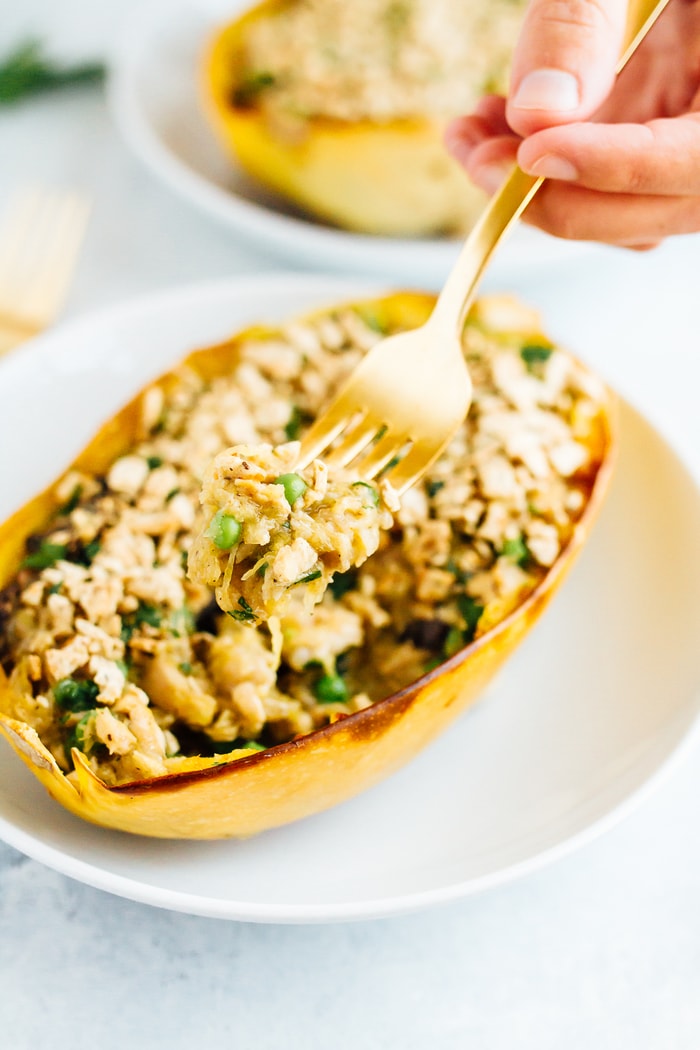 A healthy spin on a comfort food classic, these spaghetti squash tuna noodle casserole boats are filled with loads of creamy noodle goodness. Gluten-free, dairy-free, low-carb and paleo!