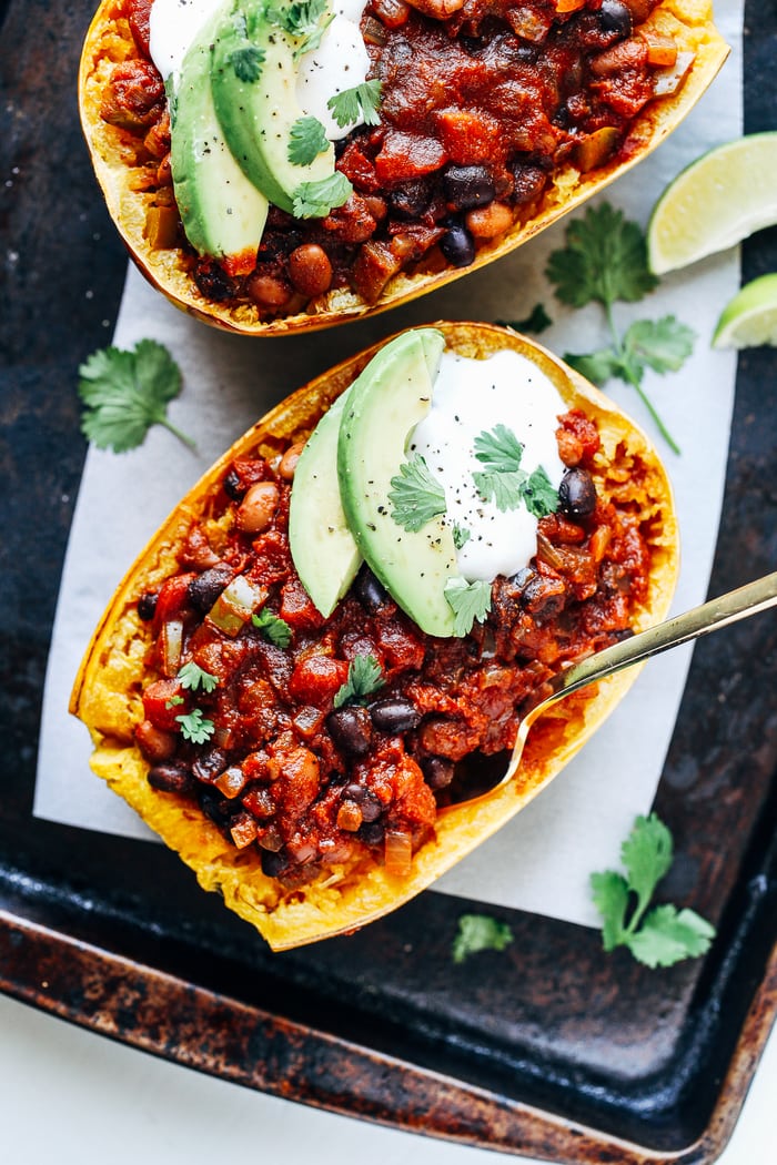 chilli stuffed spaghetti squash