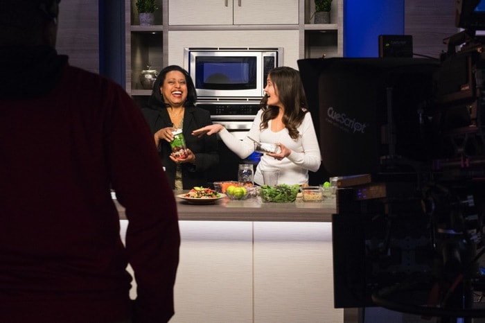 Brittany Mullins of Eating Bird Food with Cheryl Miller on CBS6 News Virginia This Morning // Making Mason Jar Salads Brittany Mullins of Eating Bird Food with Cheryl Miller on CBS6 News Virginia This Morning // Making Mason Jar Salads