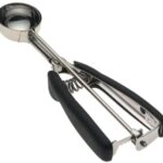 Metal cookie scoop