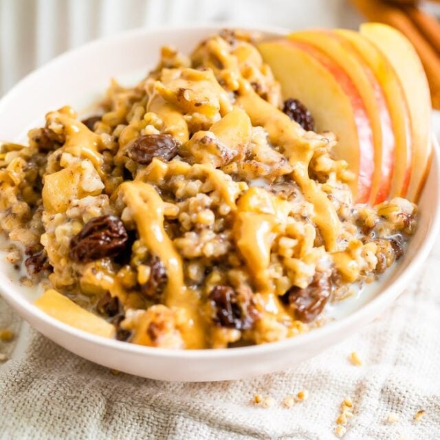 Apple Cinnamon Baked Steel Cut Oatmeal