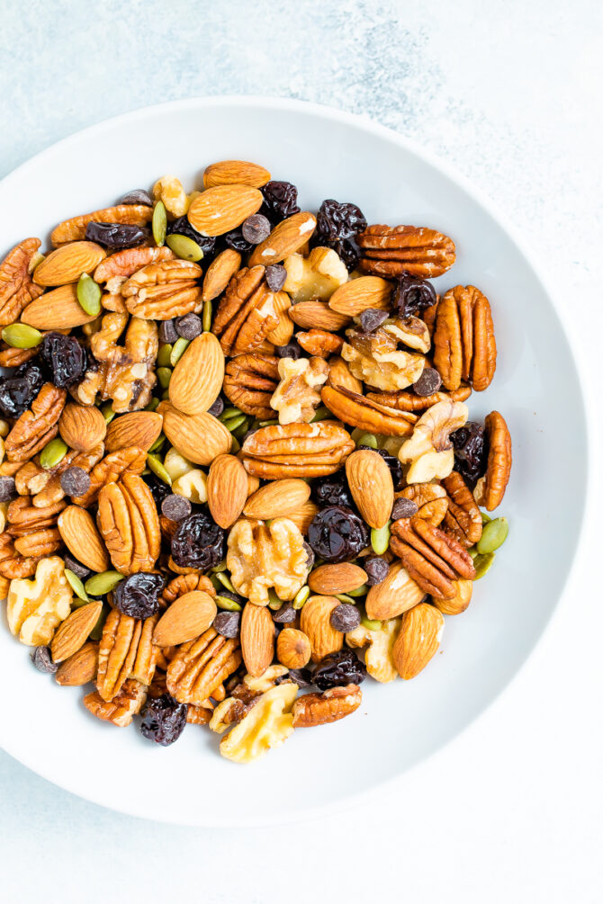 How to Make Healthy Trail Mix Eating Bird Food