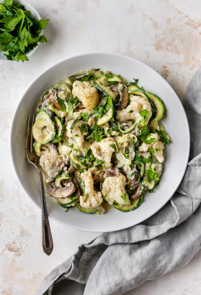 Zucchini Noodle Fettuccine {with Cauliflower Alfredo} Eating Bird Food