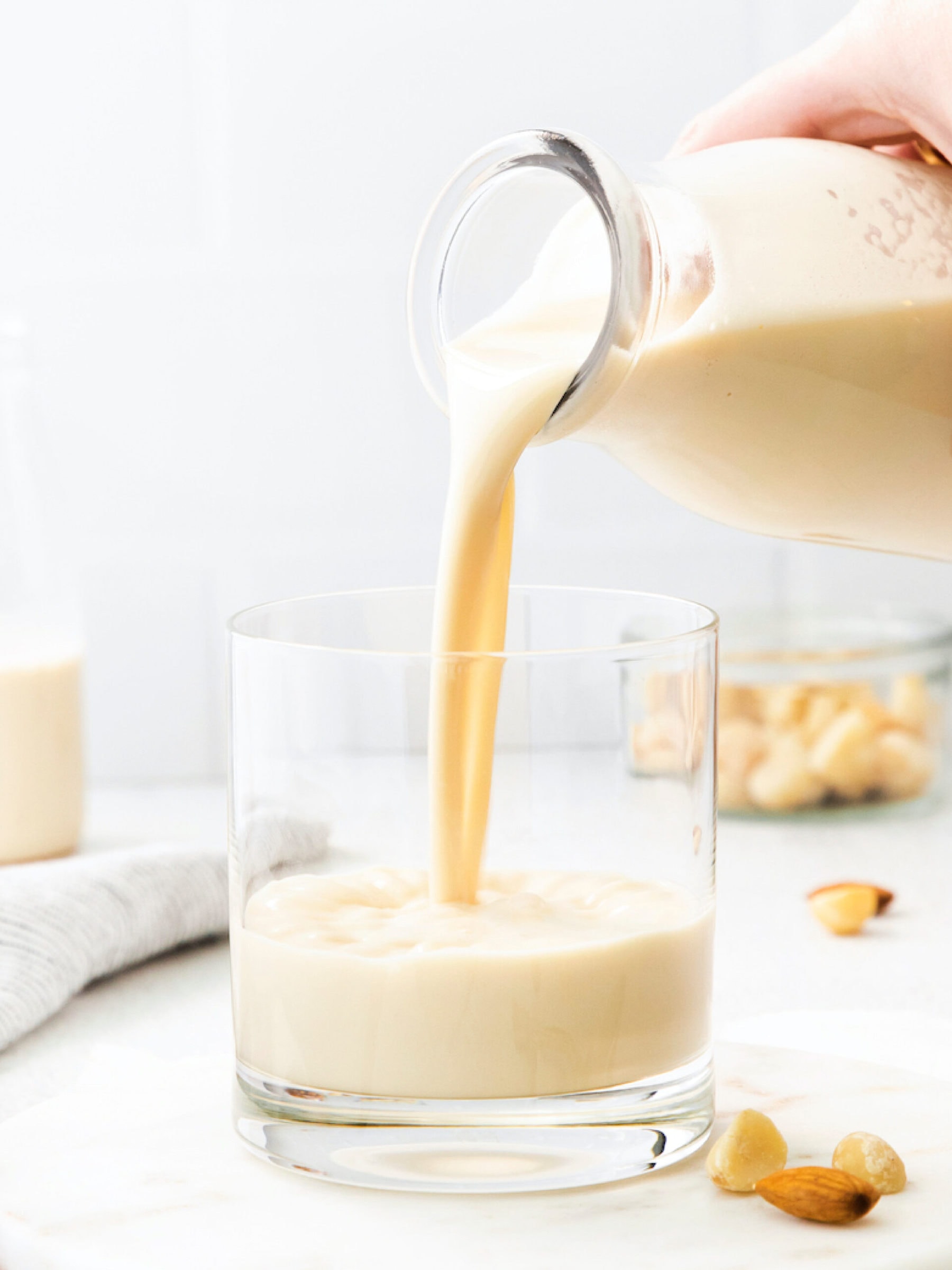 How To Make Macadamia Milk Eating Bird Food