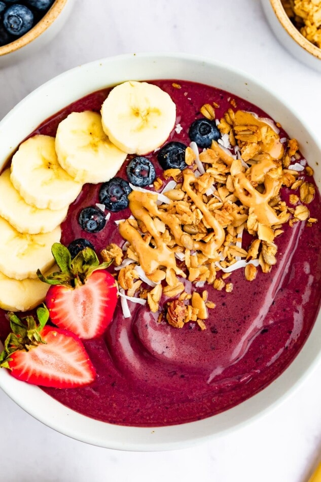 Acai Bowl Recipe - How to Make an Acai Bowl - Keeping the Peas