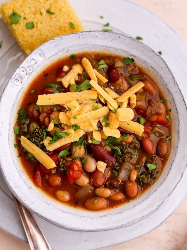 Slow Cooker 15 Bean Soup Eating Bird Food