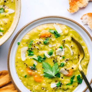 An overhead photo of a bowl of vegan split pea soup.