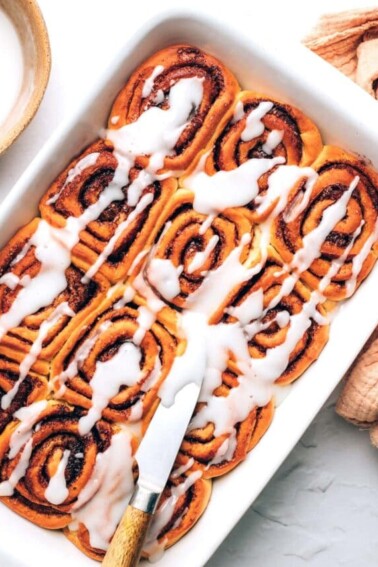 cropped-vegan-cinnamon-rolls-baked-with-icing.jpg
