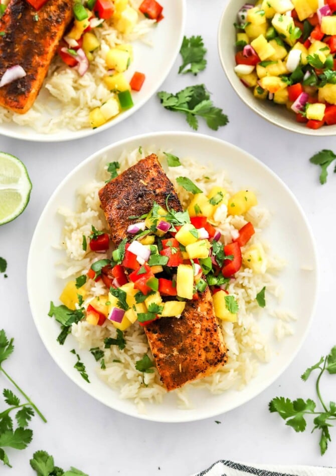 what goes with blackened salmon