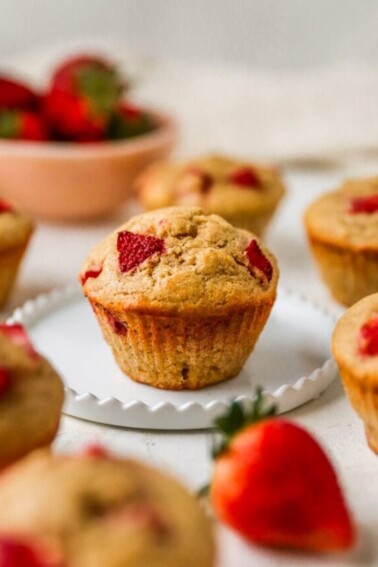 cropped-strawberry-yogurt-muffins-hero.jpg
