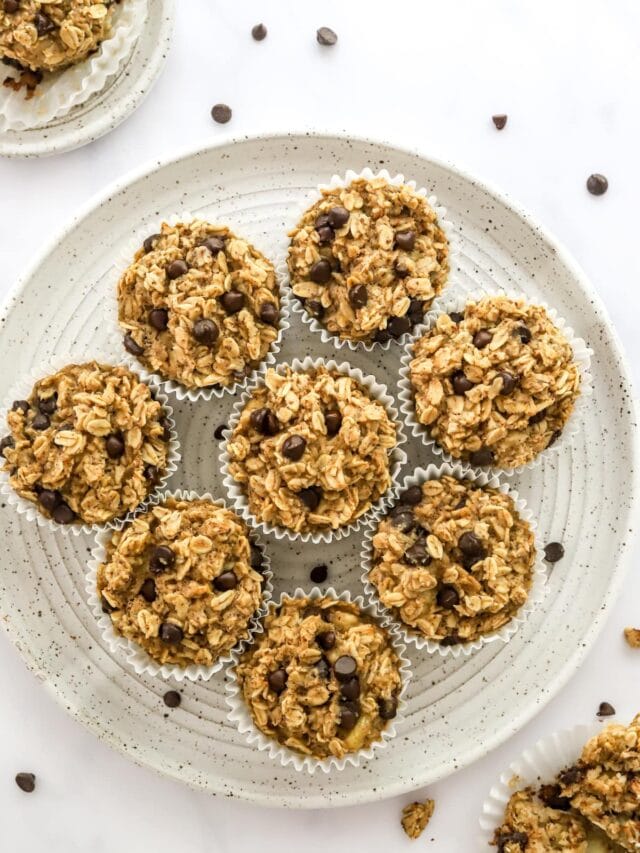 Peanut Butter Banana Baked Oatmeal Cups Eating Bird Food