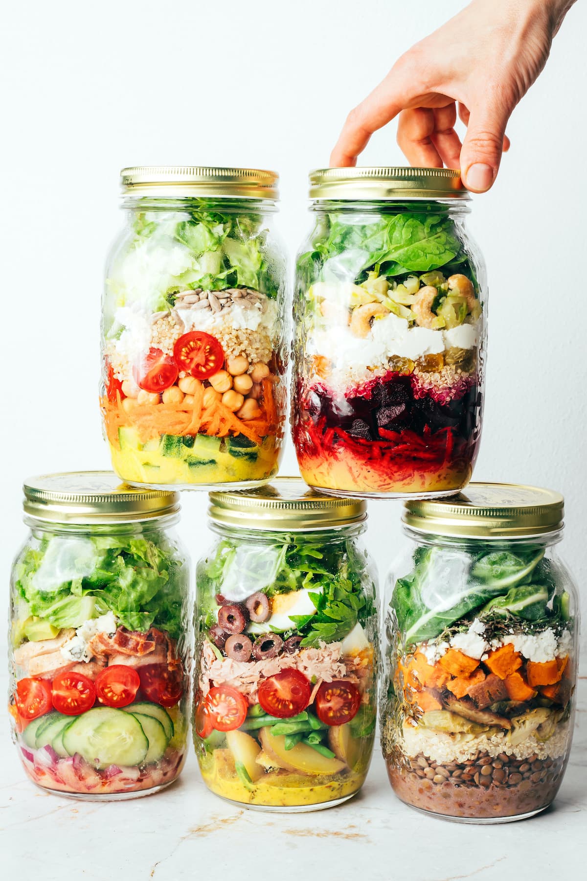 Easy Meal Prep Salad Jars (Tips + Variations)