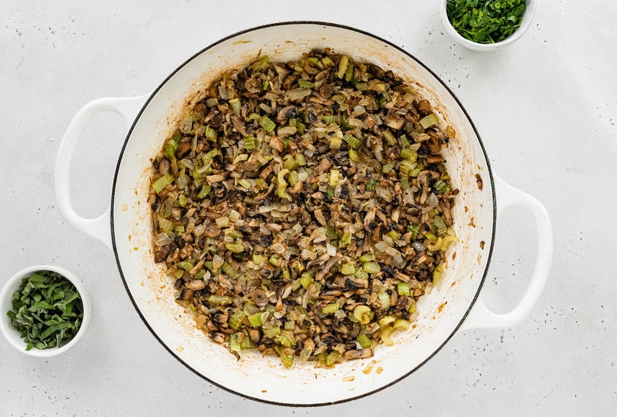 Sourdough Stuffing - 63