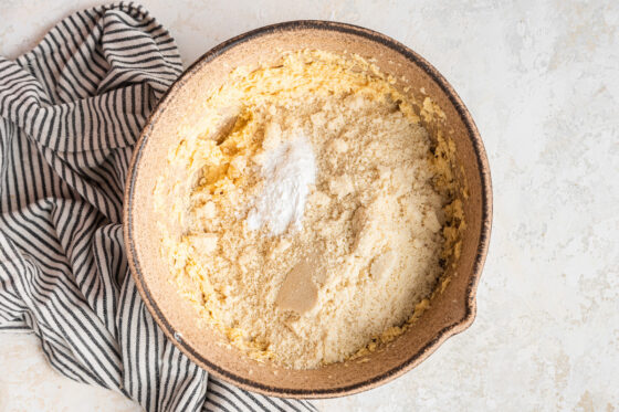 Almond flour, baking soda and salt added to dough mixture.