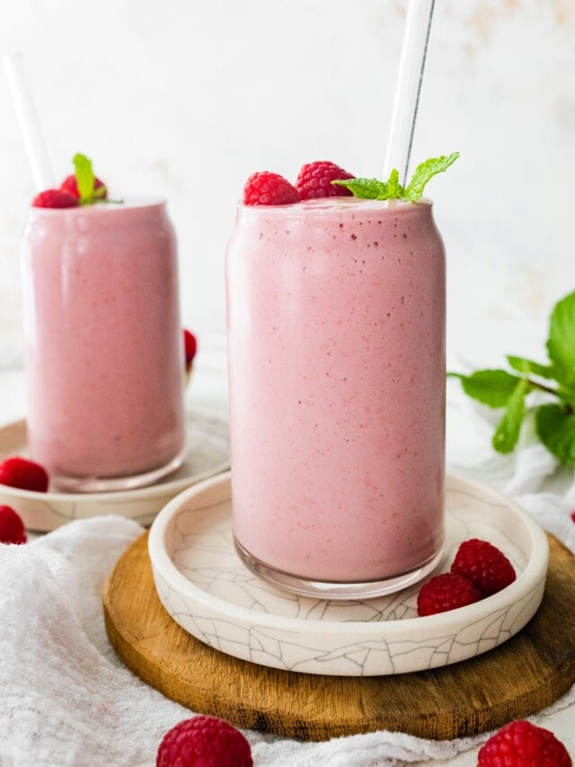 Raspberry Smoothie Eating Bird Food