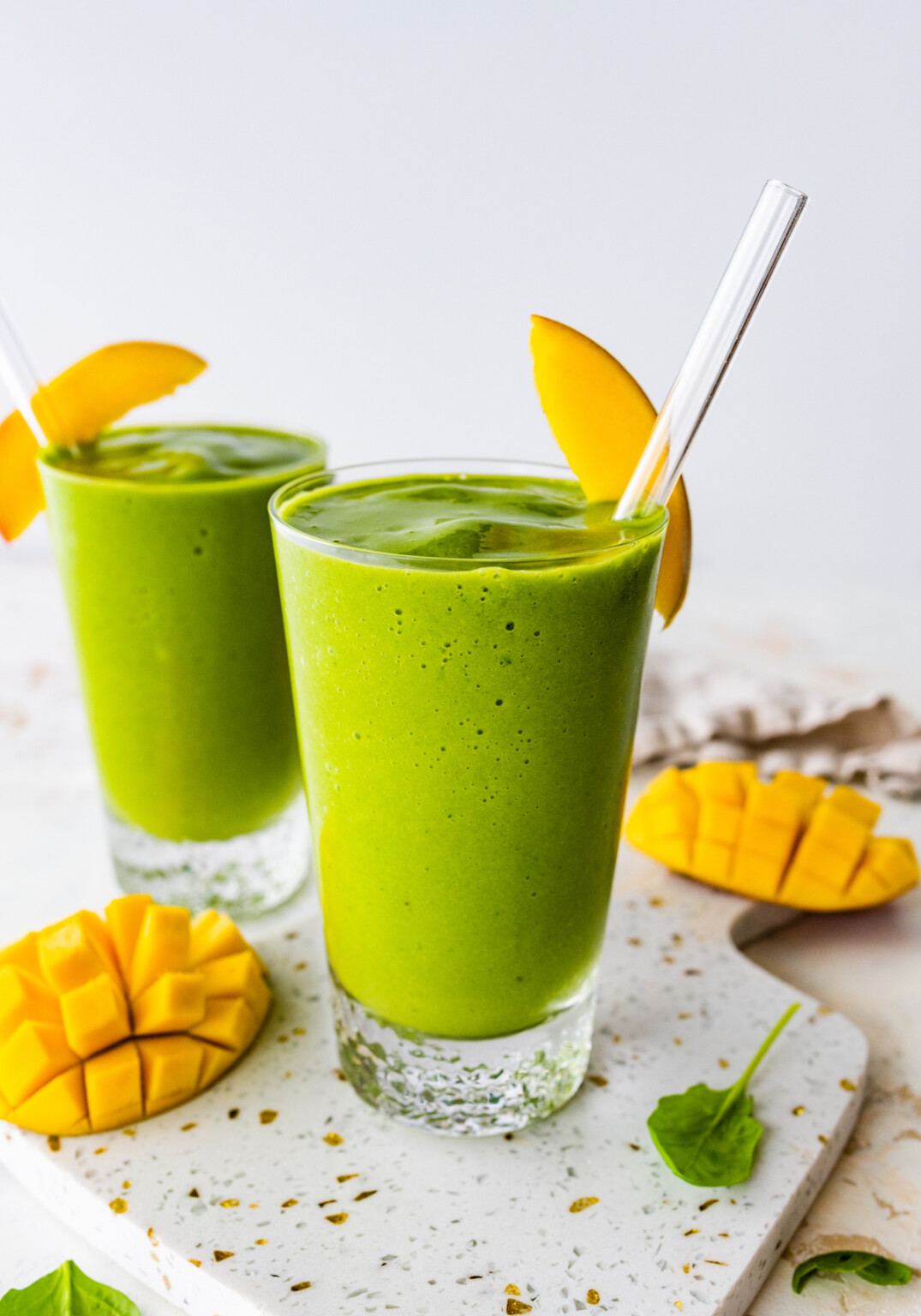 Perfect Green Smoothie Eating Bird Food