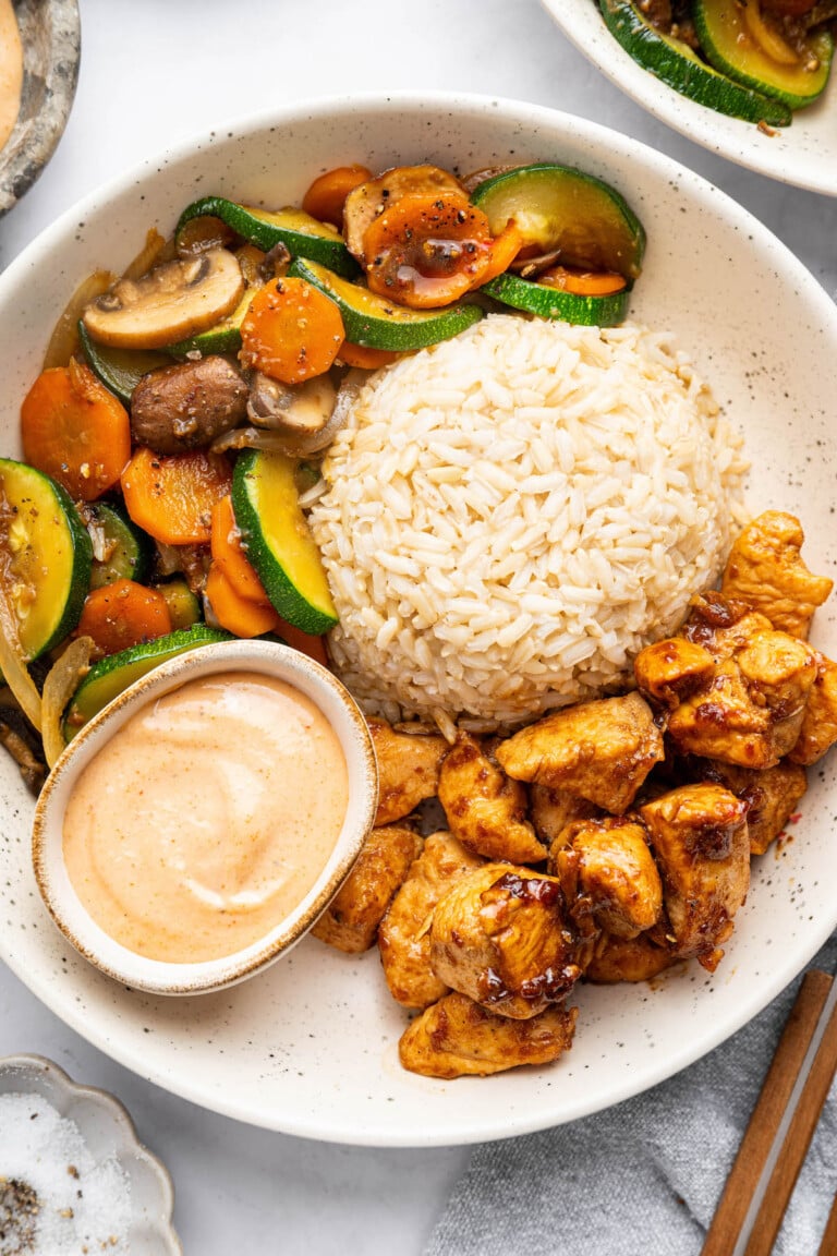 Easy Hibachi Chicken With Vegetables Yum Yum Sauce Eating Bird Food Hibachi Chicken Hero 768x1152 