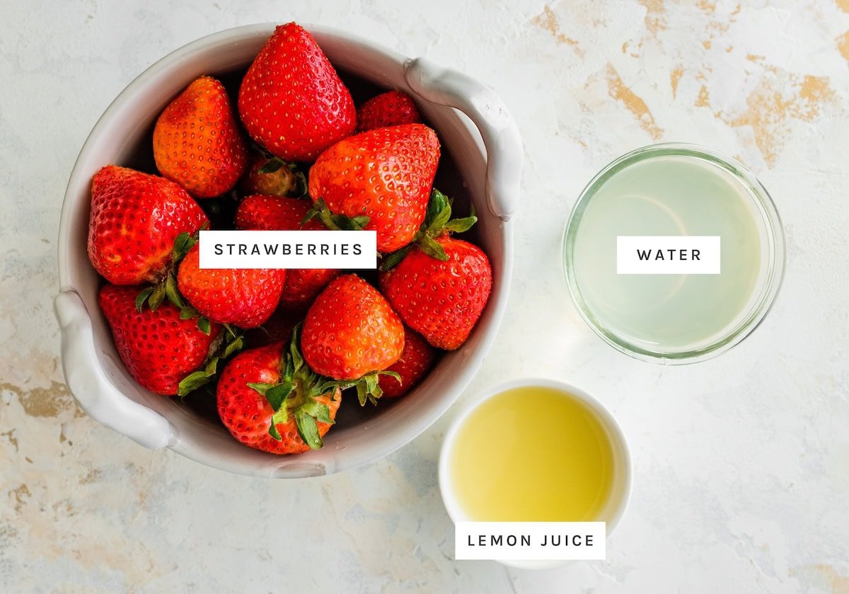 Easy Strawberry Juice ingredients: Strawberries, Water and Lemon Juice